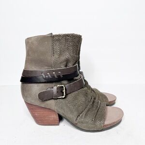 OTBT Sojourn OpenToe Ankle Boots In Olive Green Size 8.5 Women’s